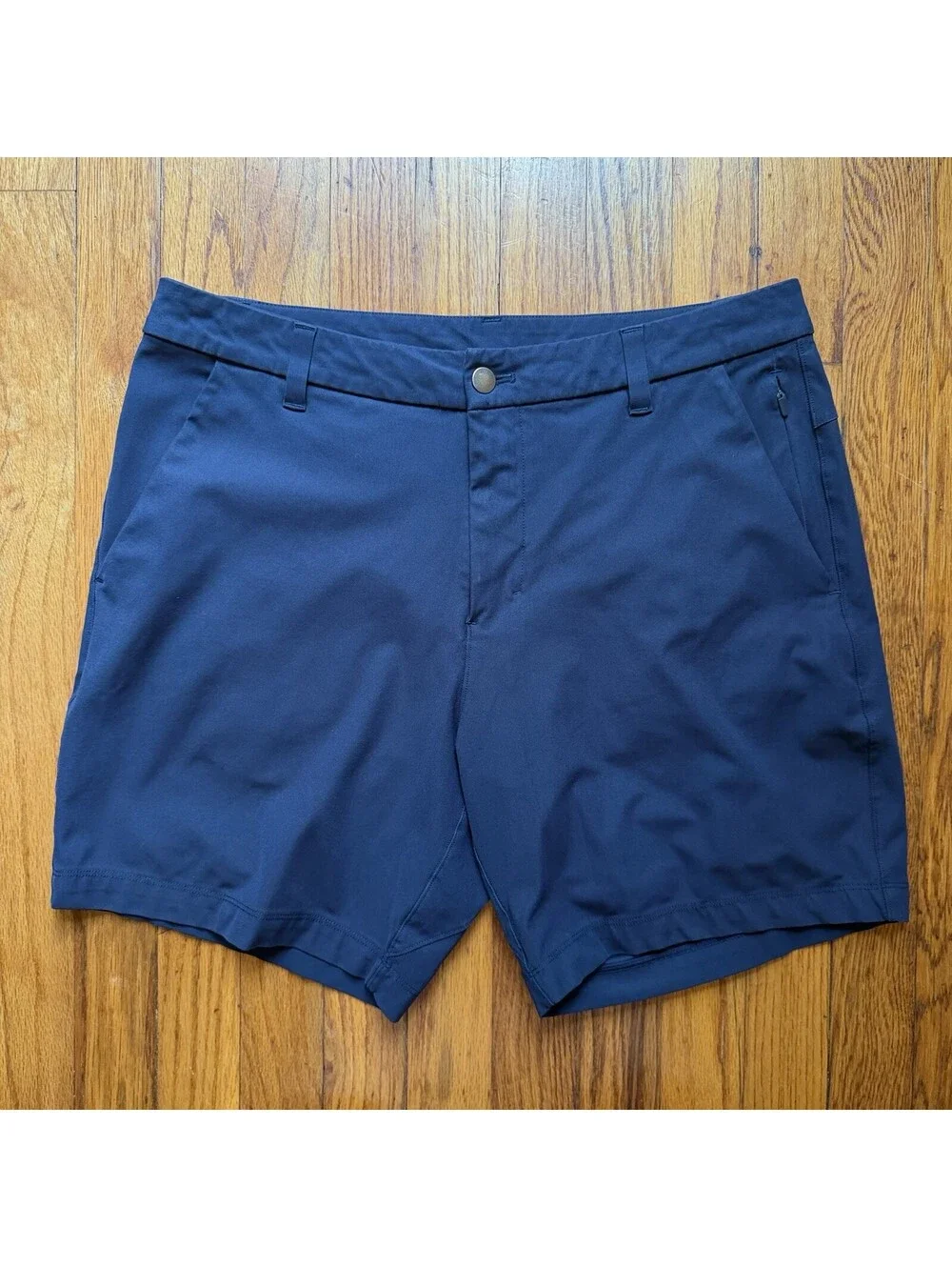Lululemon Men’s Navy Size 33 Short 7